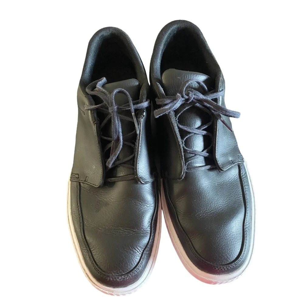 Men's Black Leather Low-Top Sneakers with Pink Sole